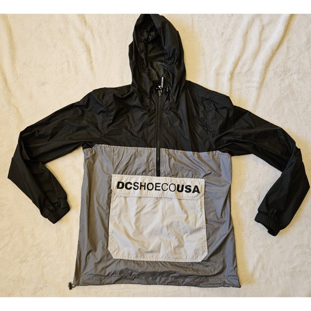 DC Shoes Jacket Windbreaker Mens Small With Large Pocket Gray & Black